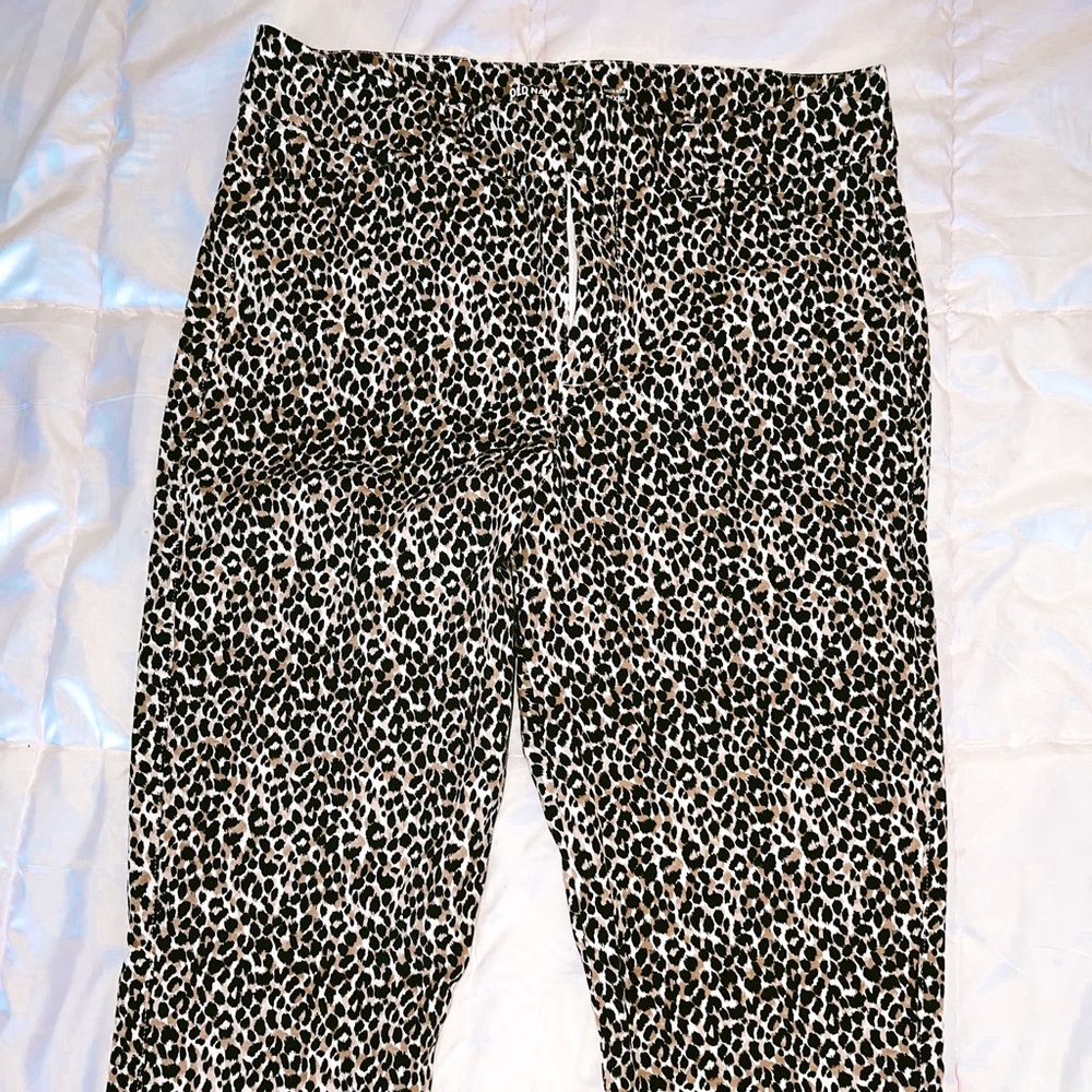 Old Navy High Rise Cheetah Skinny Pixie: Size 8 Tall